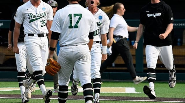 Wright State pitcher Warren Hartzell (17) celebrates with teammates after their win against Vanderbilt in a Nashville Regional NCAA Baseball Tournament elimination game at Hawkins Field Sunday, June 1, 2025, in Nashville, Tenn. Vanderbilt lost 5-4.