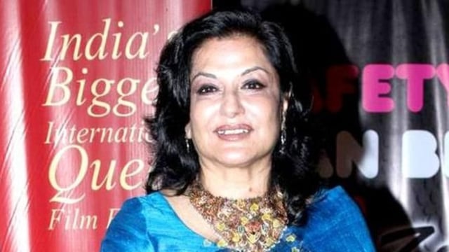 Moushumi Chatterjee recalled how she was left in tears after seeing her costume in Raj Khosla's 1973 film Kuchhe Dhaage