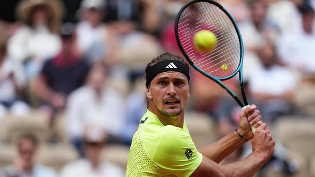 Alexander Zverev steht im Viertelfinale der French Open.
