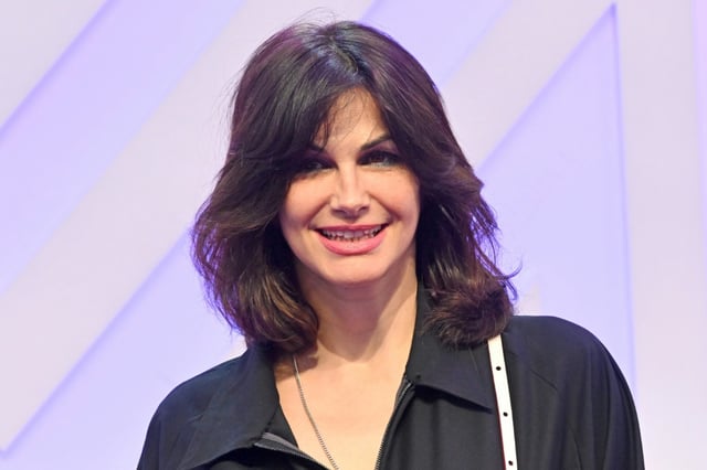 Helena Noguerra pose lors du festival International Series Mania à Lille, le 24 mars 2023