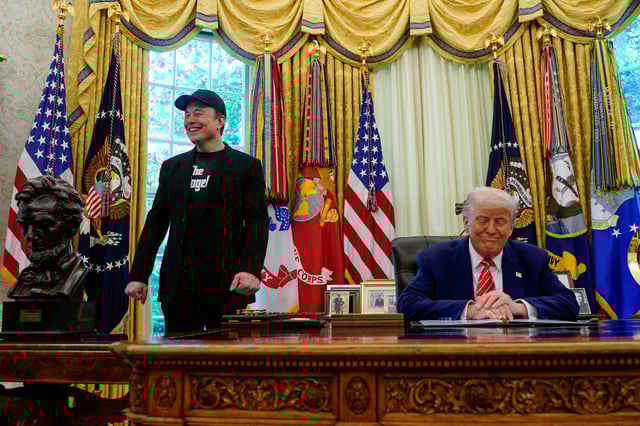 U.S. President Donald Trump and Elon Musk attend a press conference in the Oval Office of the White House in Washington, D.C., U.S., May 30, 2025. REUTERS/Nathan Howard