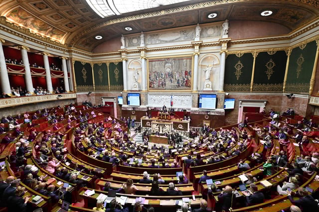 Les Insoumis voulaient bloquer le texte Renaissance sur l’A69 avec leur motion de rejet adoptée lundi 2 juin 2025. Mais celle-ci, soutenue par tous les groupes, a au contraire accéléré le processus en envoyant le texte directement en commission mixte paritaire.