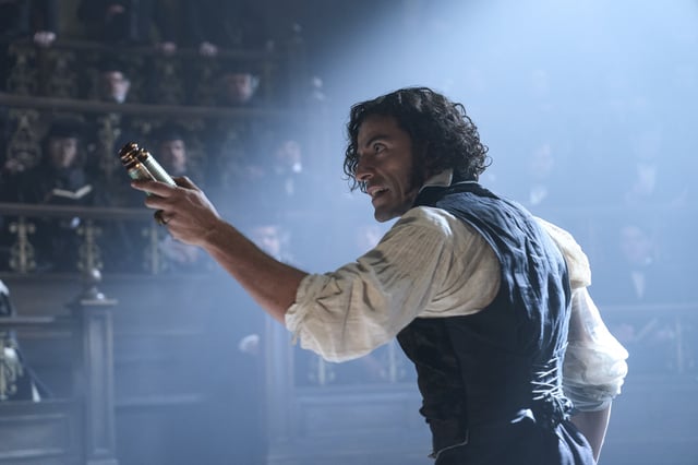 Oscar Isaac as Victor Frankenstein in “Frankenstein” directed by Guillermo del Toro.