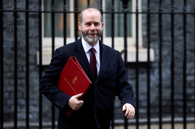 Britain's Secretary of State for Business and Trade Jonathan Reynolds walks at Downing Street, on the day of a Cabinet meeting in London, Britain, January 7, 2025. REUTERS/Hollie Adams/File Photo