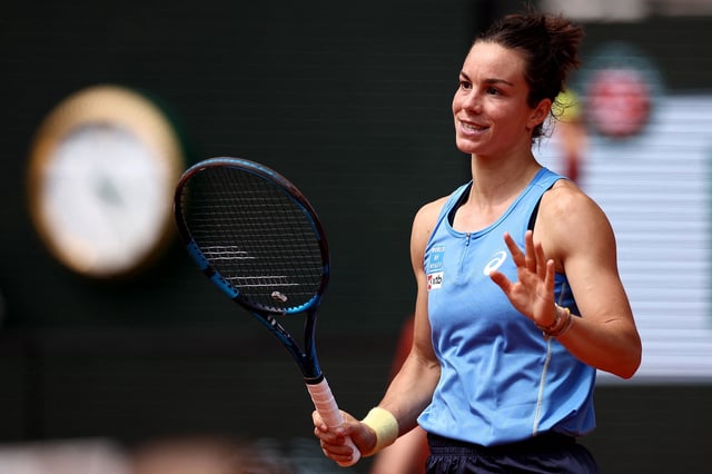 Boisson during her round of 16 match on Court Philippe-Chatrier.