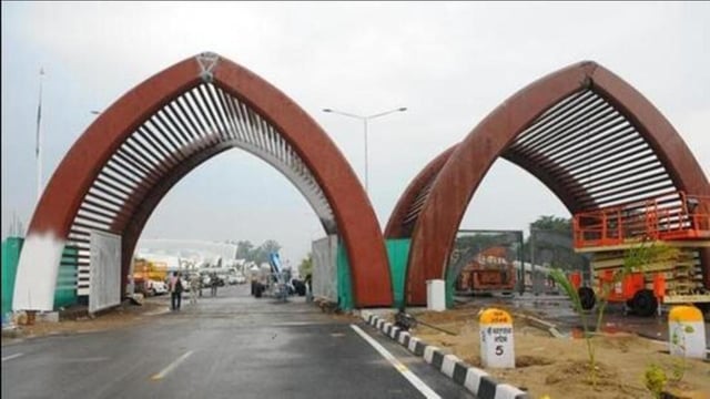 A view of Kartarpur Corridor from Dera Baba Nanak town in Gurdaspur district of Punjab. (HT)
