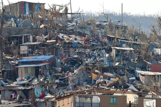 A Mamoudzou, à Mayotte, après le passage du cyclone Chido, le 19 décembre 2024