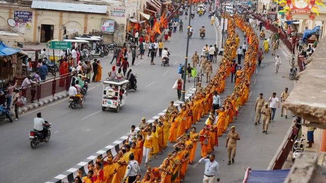 Ahead of the Pran Pratishtha event a Kalash Yatra began on Monday evening from the Saryu Ghat.