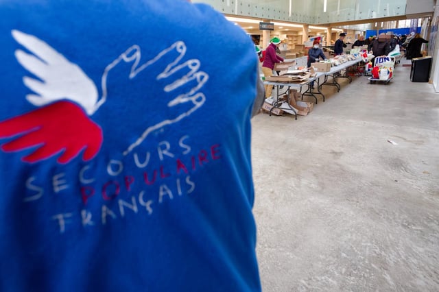Distribution du secours populaire francais pour les fêtes de fin d’année à Boulogne-sur-mer, le 19 décembre 2024.