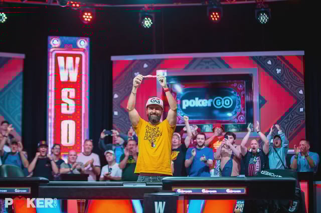 Fans packed the rail for Negreanu's bracelet presentation last year.