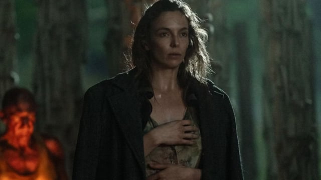 Jodie Comer looking scared in 28 Years Later.