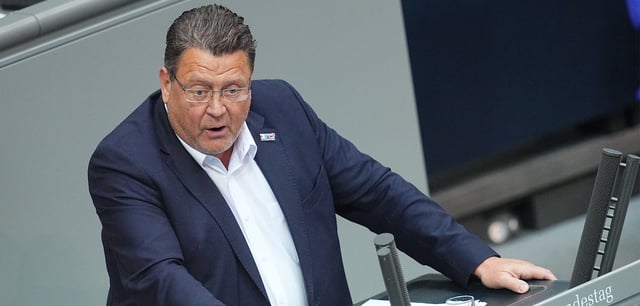 AfD-Politiker Stephan Brandner im Plenarsaal im Bundestag