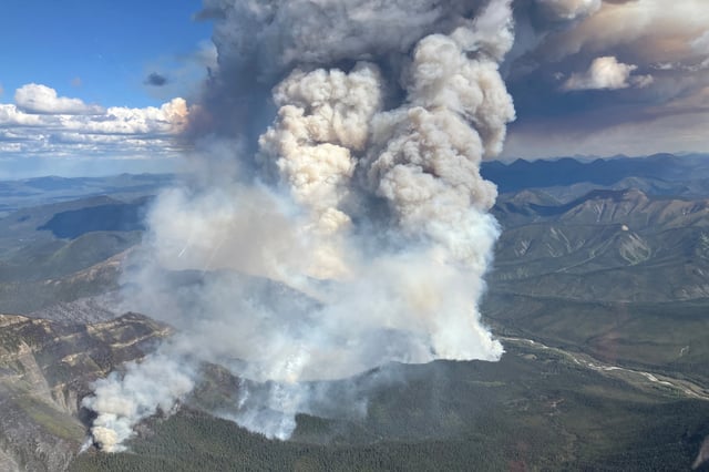 Smoke rises from the Summit Lake wildfire G90413 west of Fort Nelson, British Columbia, Canada June 1, 2025 in an aerial photograph.  BC Wildfire/Handout via REUTERS.  THIS IMAGE HAS BEEN SUPPLIED BY A THIRD PARTY     TPX IMAGES OF THE DAY