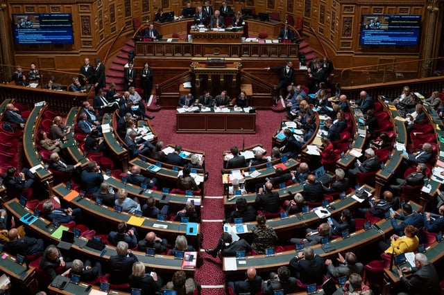 Le Sénat a rejeté mardi 3 juin 2025 la réforme du scrutin municipal pour Paris, Lyon et Marseille, infligeant un revers à François Bayrou.