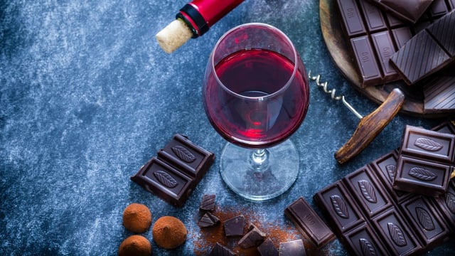 New research has found that increasing the diversity of flavonoids could help to lower the risk of serious health conditions