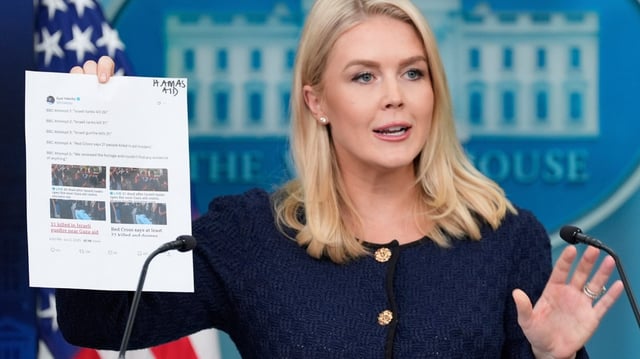 The White House press secretary, Karoline Leavitt, showed a printout of BBC digital stories, claiming that the corporation had changed the headlines