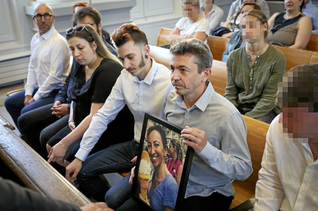 La famille de Nathalie Debaillie lors du procès d'assises à Douai.
