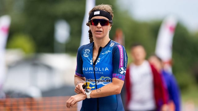Beim Werrataltriathlon in Thüringen hat Josefine Rutkowski 2023 einen Triathlon über die Olympische Distanz geschafft. Im Sommer 2025 peilt sie den Weltrekord im Extremtriathlon an und will an 60 Tagen 60 Mal über die komplette Ironman-Distanz gehen.