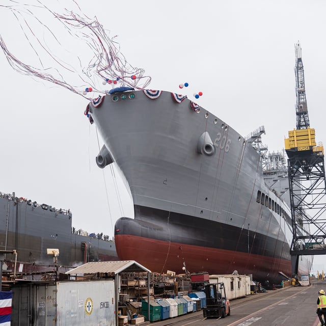 Die USNS Harvey Milk