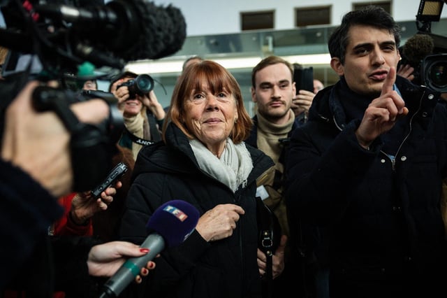 À l’issue du premier procès, la peine la plus lourde avait été infligée à Dominique Pelicot, condamné à vingt ans de réclusion, pour avoir violé et fait violer son épouse.