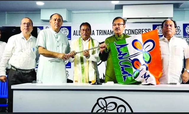 In major jolt to Cong, veteran party leader Shankar Malakar joins TMC ahead of 2026 Bengal polls
