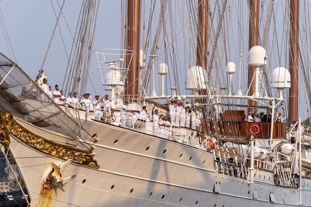 La llegada de la Princesa Leonor a Nueva York, a bordo del buque escuela 'Juan Sebastián Elcano', en imágenes