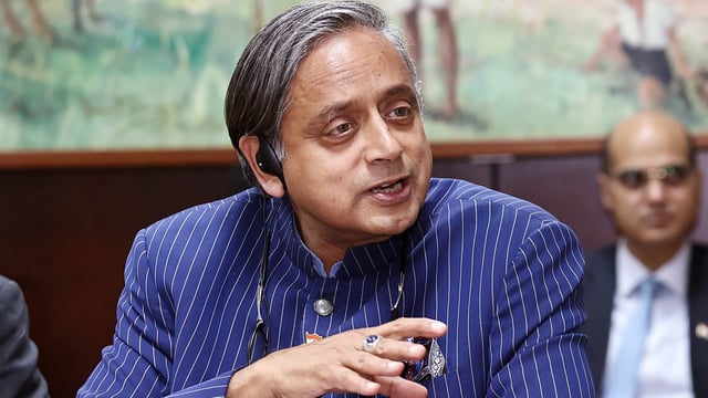 Shashi Tharoor slams Pakistan in the United States