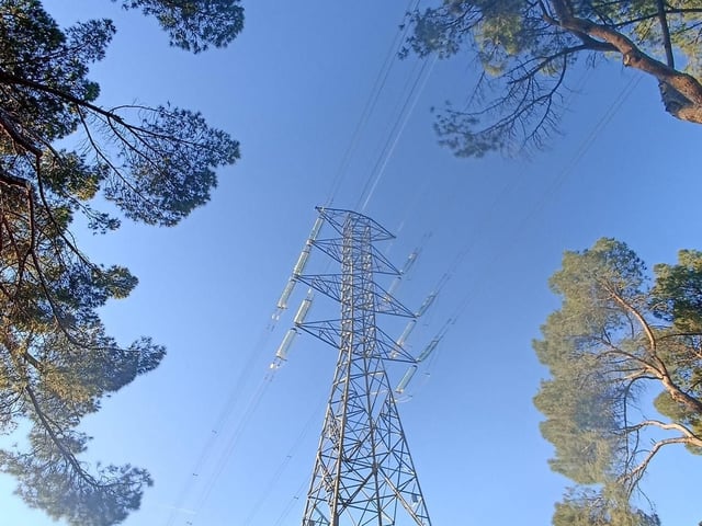 Torre de la red de transporte de electricidad.