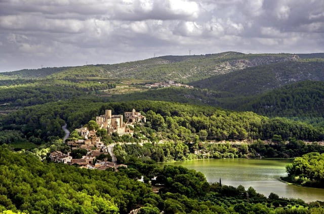 Sede de la Fundación Abertis en el castillo de Castellet, dentro del parque natural del Foix.