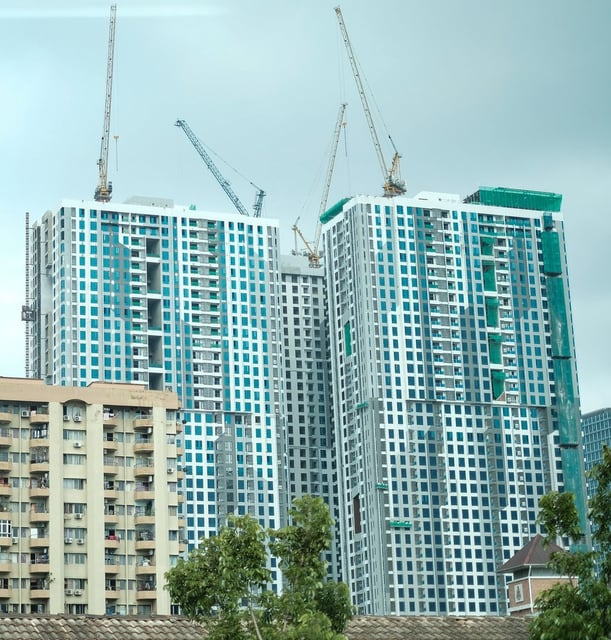 Buildings under construction in Kuala Lumpur. A body of a foreign man was found in a construction site near the city centre on Wednesday. Photo: Shutterstock
