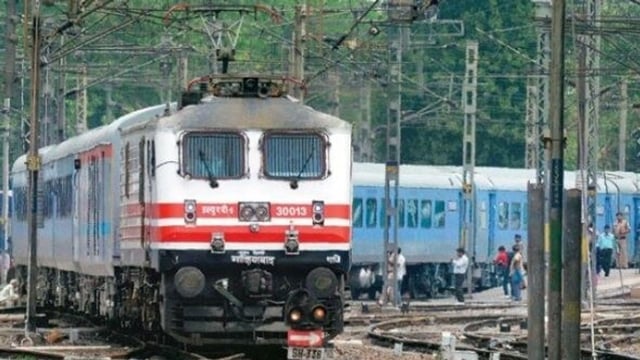तत्काल टिकट बुकिंग पर मचा बवाल! IRCTC ने कसी नकेल; रेल मंत्री ने कहा जल्दी ही e-Aadhaar प्रमाणीकरण शुरू होगा