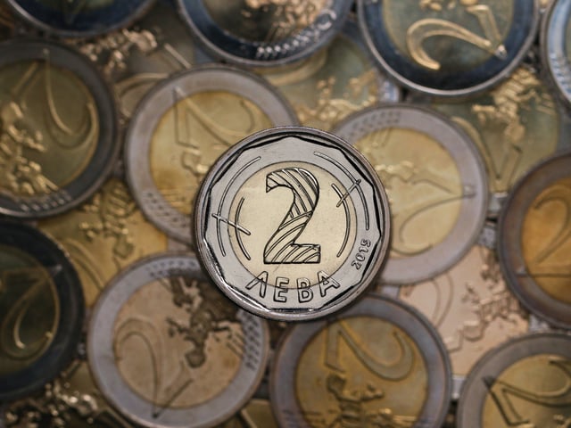 Die bulgarische 2-Lew-Münze ähnelt der 2-Euro-Münze – kann aber leicht verwechselt werden.