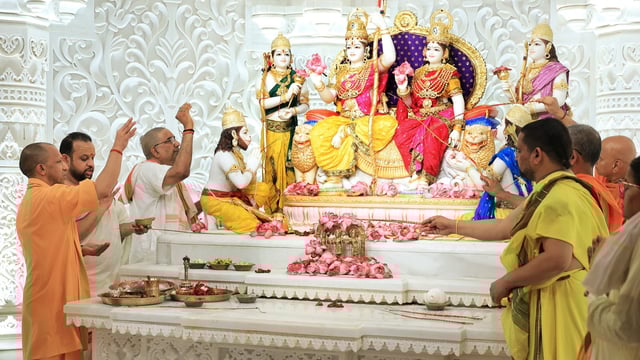 The entire ceremony of Pran Pratishtha performed by CM Yogi Adityanath along with the vedic rituals, lasted for around 45 to 50 minutes.