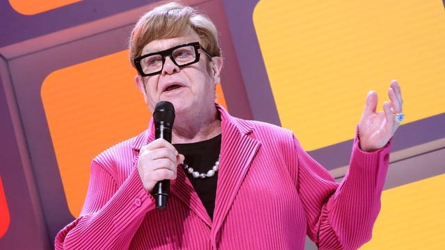 Sir Elton John said ministers were treating artists like idiots over the bill