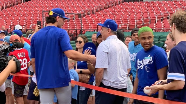 Jac Caglianone (left) chats with his dad Jeff (right) and his mom Johanne prior to his MLB debut with the Kansas City Royals on Tuesday, June 3, 2025 at Busch Stadium.