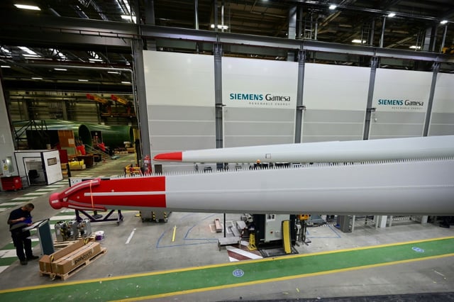 Der Anlagenbauer Siemens Energy hat eine Garanie des Staates zur Absicherung von Großprojekten abgelöst. Das Unternehmen entwickelte sich in den vergangenen Jahren gut, wie Siemens Energy mitteilte.