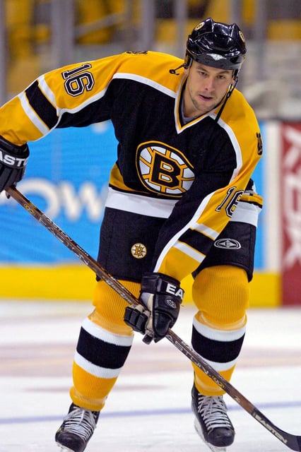 Erzielte für die Bruins 106 Tore in 302 Spielen: Marco Sturm kehrt nach Boston zurück