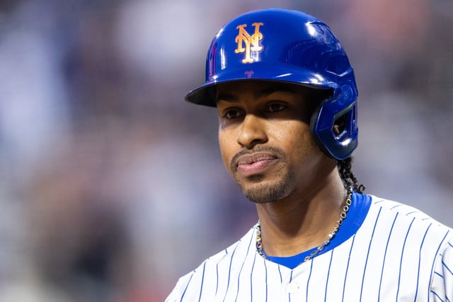 NEW YORK, NEW YORK - APRIL 29: Francisco Lindor #12 of the New York Mets looks on during the second inning of the game against the Arizona Diamondbacks at Citi Field on April 29, 2025 in the Flushing neighborhood of the Queens borough of New York City. (Photo by Dustin Satloff/Getty Images)