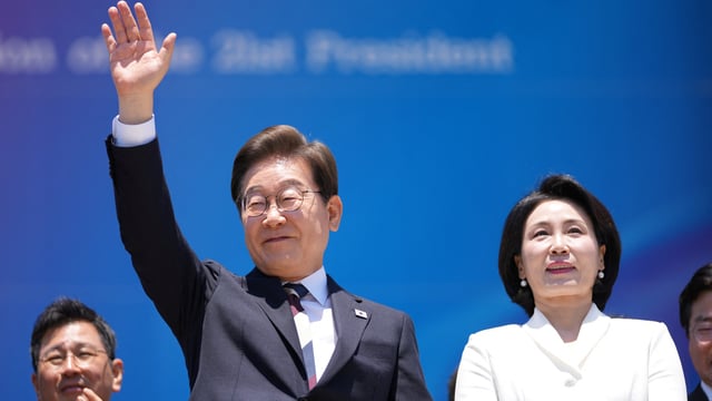 New South Korean President Lee Jae-myung and his wife Kim Hye-kyung at the National Assembly in Seoul on June 4.