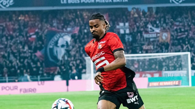 Rechtsverteidiger Lorenz Assignon im Einsatz für Stade Rennes