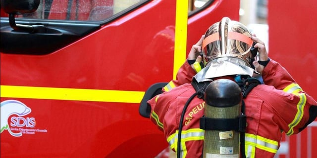 Un important dispositif a été mis en place par les pompiers pour venir à bout du feu.