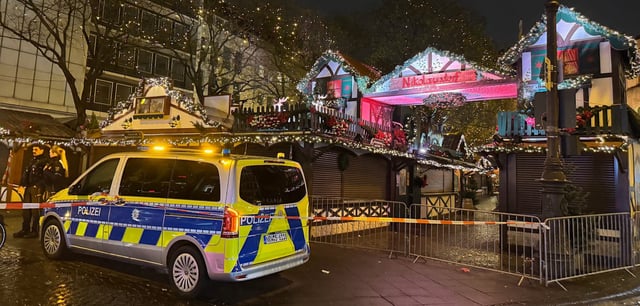 Der Weihnachtsmarkt auf dem Kölner Rudolfplatz im vergangenen Dezember