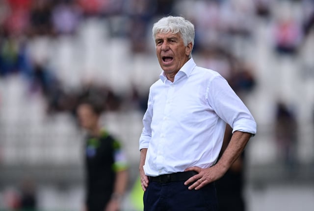 Soccer Football - Serie A - Monza v Atalanta - U-Power Stadium, Monza, Italy - May 4, 2025 Atalanta coach Gian Piero Gasperini during the match REUTERS/Daniele Mascolo/File Photo