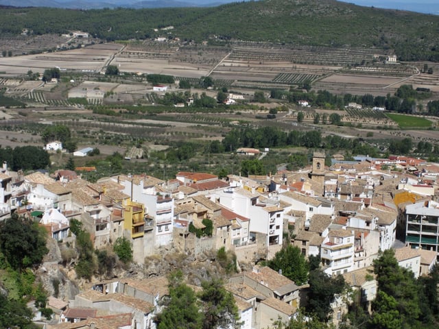 Vista aérea de Agres, donde vivía el hombre fallecido tras contraer la rabia.
