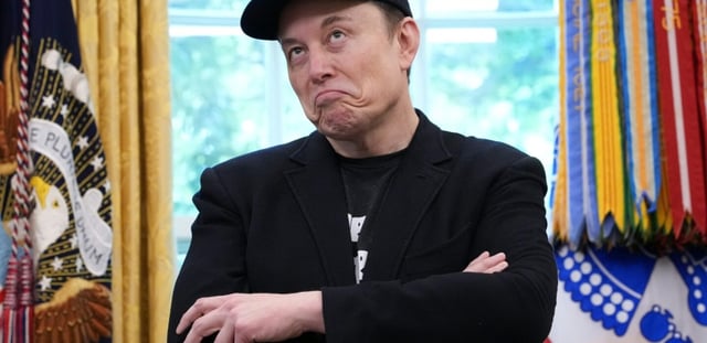 Elon Musk dns le bureau ovale de la Maison blanche le 30 mai 2025.