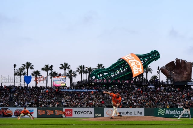 San Francisco Giants’ Hayden Birdsong (60) pitches to an Atlanta Braves batter during the fourth inning of a baseball game Friday, June 6, 2025, in San Francisco. (AP Photo/Godofredo A. Vásquez)