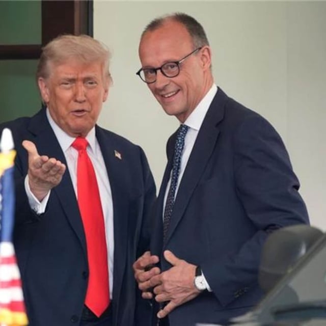 Unter normalen diplomatischen Gepflogenheiten wäre Donald Trumps Monolog ein Affront gegen den aus Deutschland angereisten Kanzler. Friedrich Merz nimmt's locker und nutzt seinen kleinen Redeanteil weise.