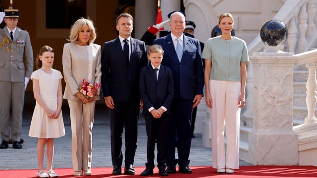 Emmanuel et Brigitte Macron sont arrivés à Monaco ce samedi après-midi, en amont du sommet des Océans prévu à Nice.