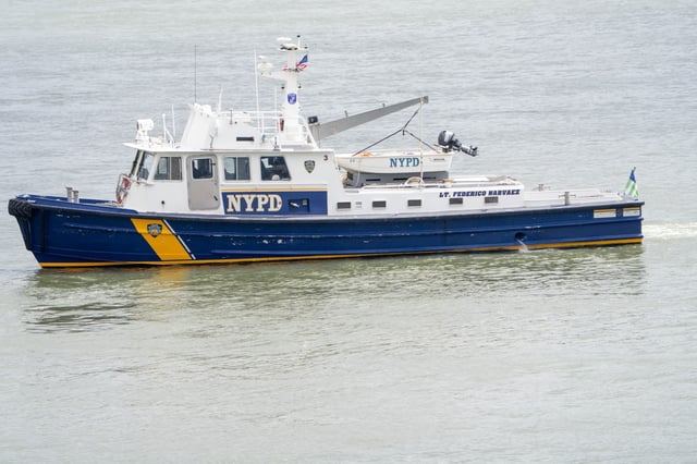 The search continued on day three for a missing 15-year-old in the East River near the Roosevelt Island Bridge in Queens on Sunday, June 1, 2025. 0950. (Theodore Parisienne / New York Daily News)
