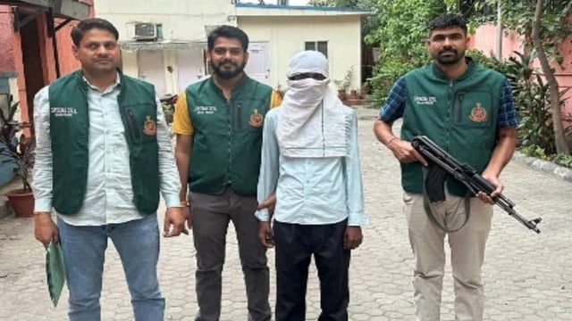 Special Cell Busts Racket Involved In Circulation Of Fake Currency Notes, Seizes FICN Worth Rs 4 Lakh | Image: Republic